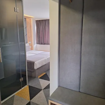 Hotel Boutique Bristol Sarajevo Exterior photo