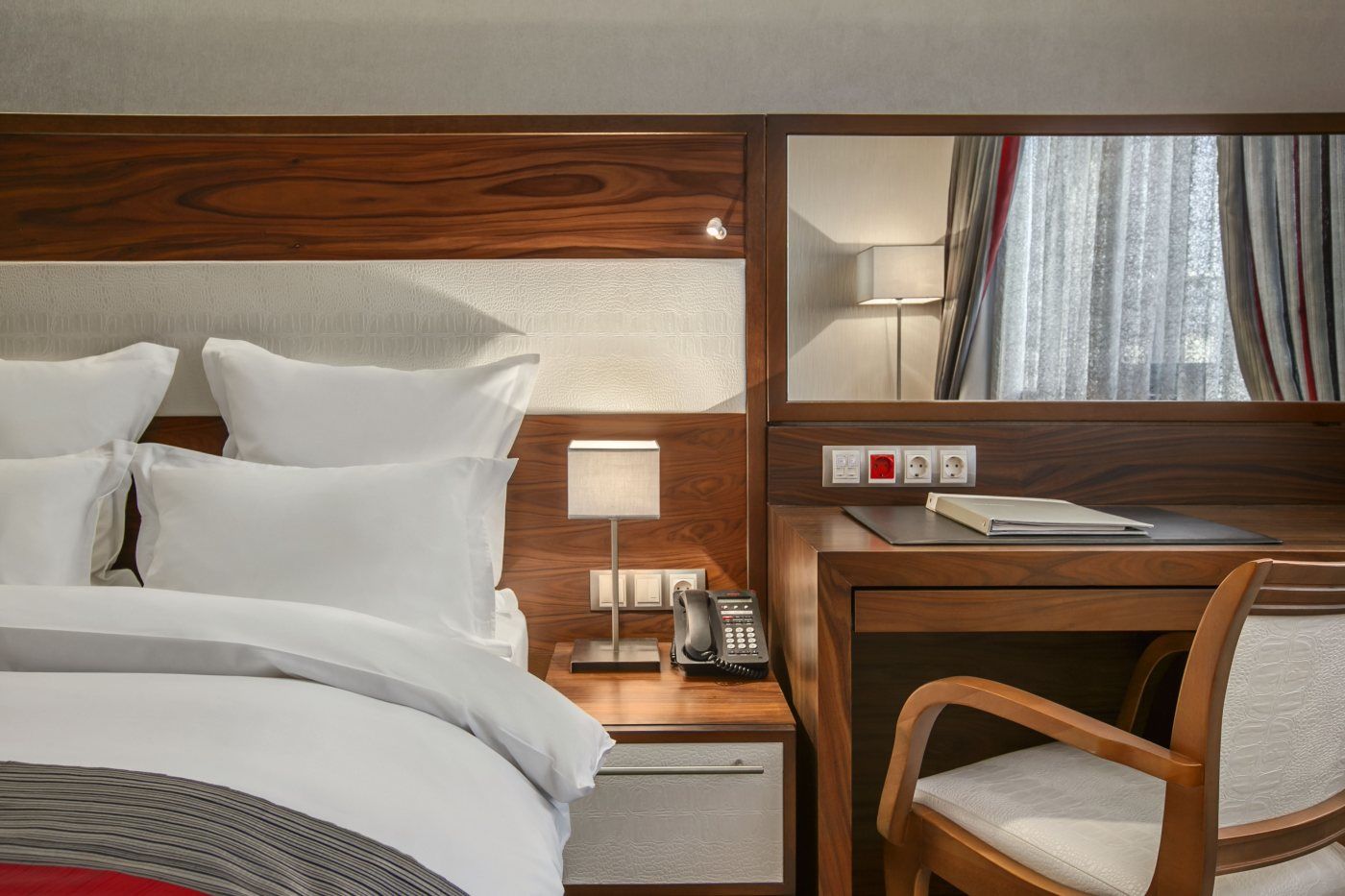 Hotel Boutique Bristol 4*